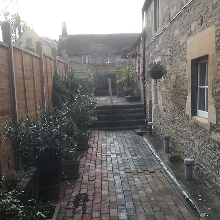 The Jolly Huntsman Hotel Chippenham  Exterior foto